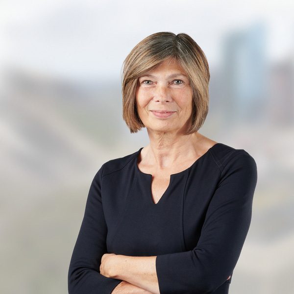 DR. BIRGIT KLOSTERMEIER